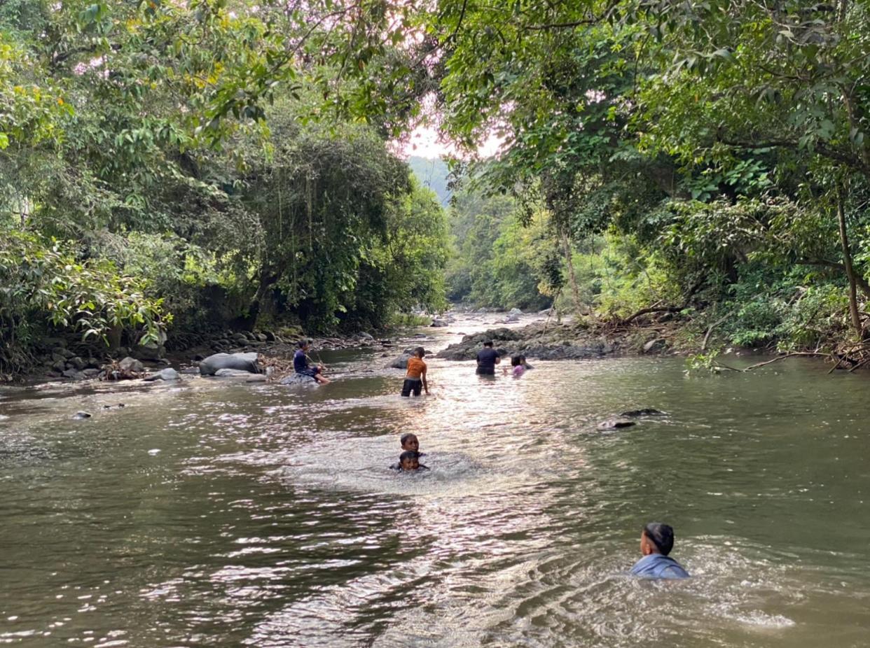 Hakata Lejja Near Natural Hot Spring Batu-Batu Luaran gambar